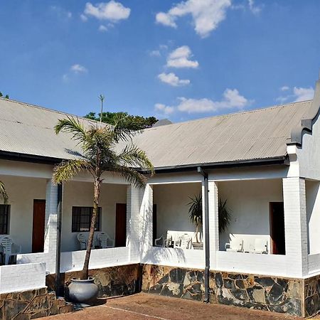 Lake Motel Hartbeespoort Esterno foto