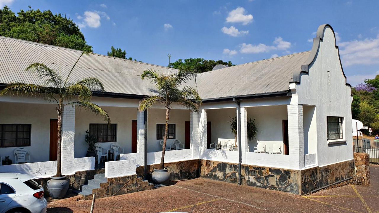 Lake Motel Hartbeespoort Esterno foto