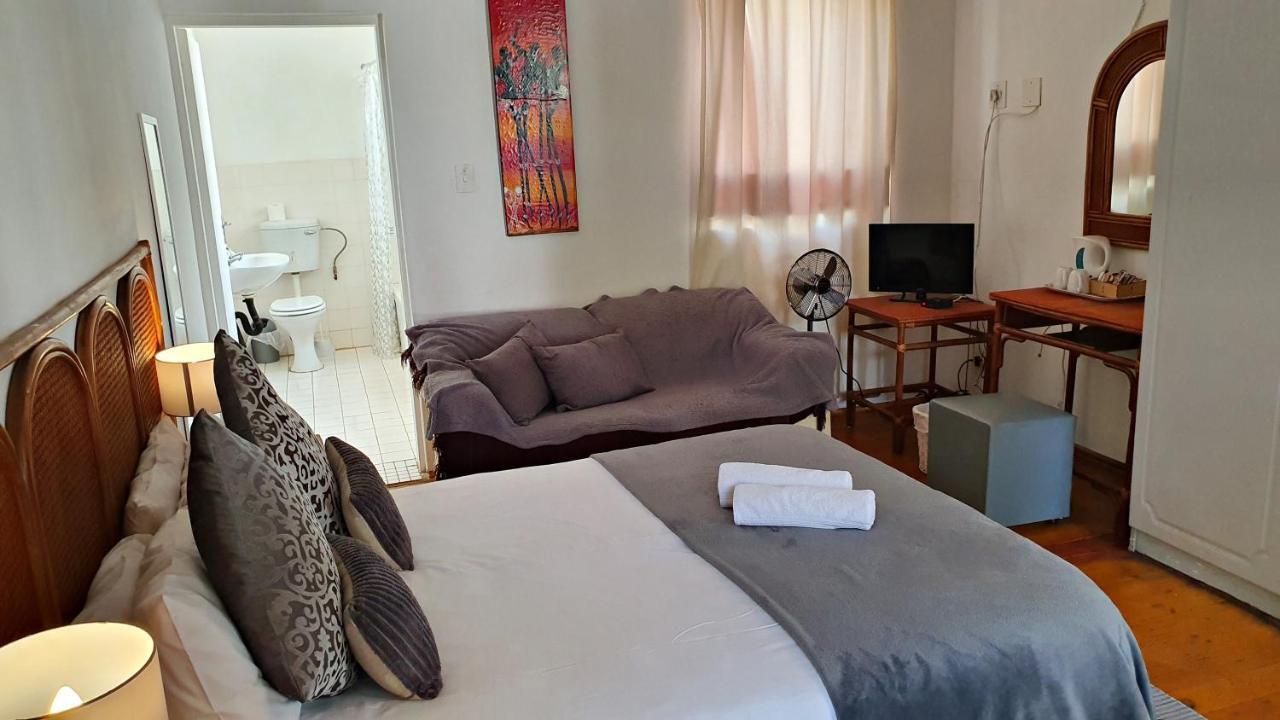 Lake Motel Hartbeespoort Esterno foto